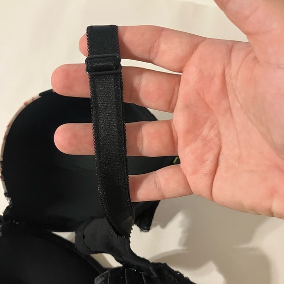 Torrid Bra 38DDD Skulls Black Padded Underwire Adjustable Straps - Picture 6 of 6